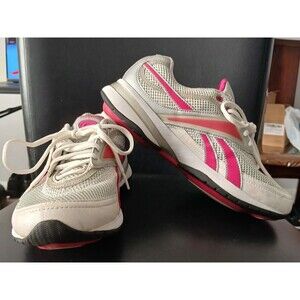 Reebok Easy Tone. Gray/Hot Pink Running Shoes. 11-J17649. Women Size 7.5.